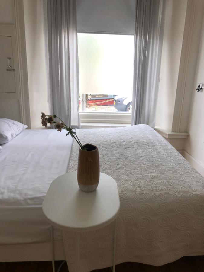 Guesthouse Uit De Kunst Leeuwarden Zewnętrze zdjęcie